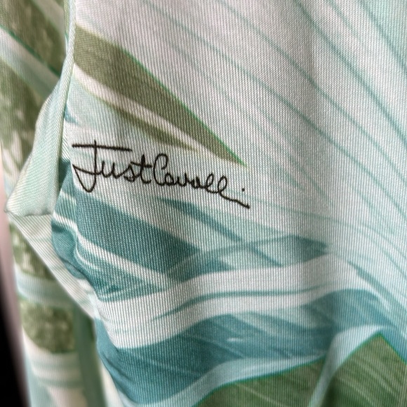 Just Cavalli v-neck shirt size small. - Picture 2 of 5